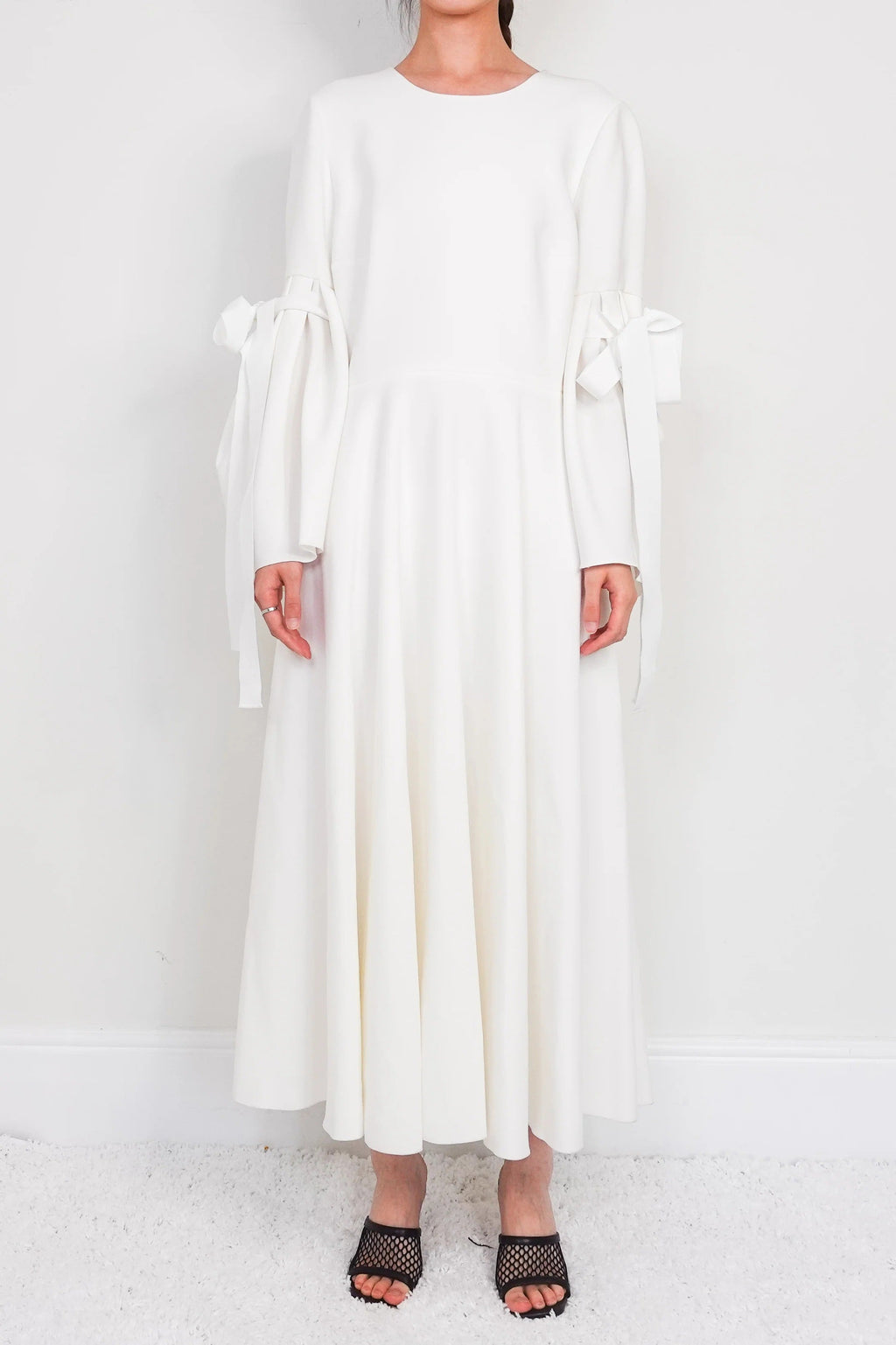 Midi white dress crepe